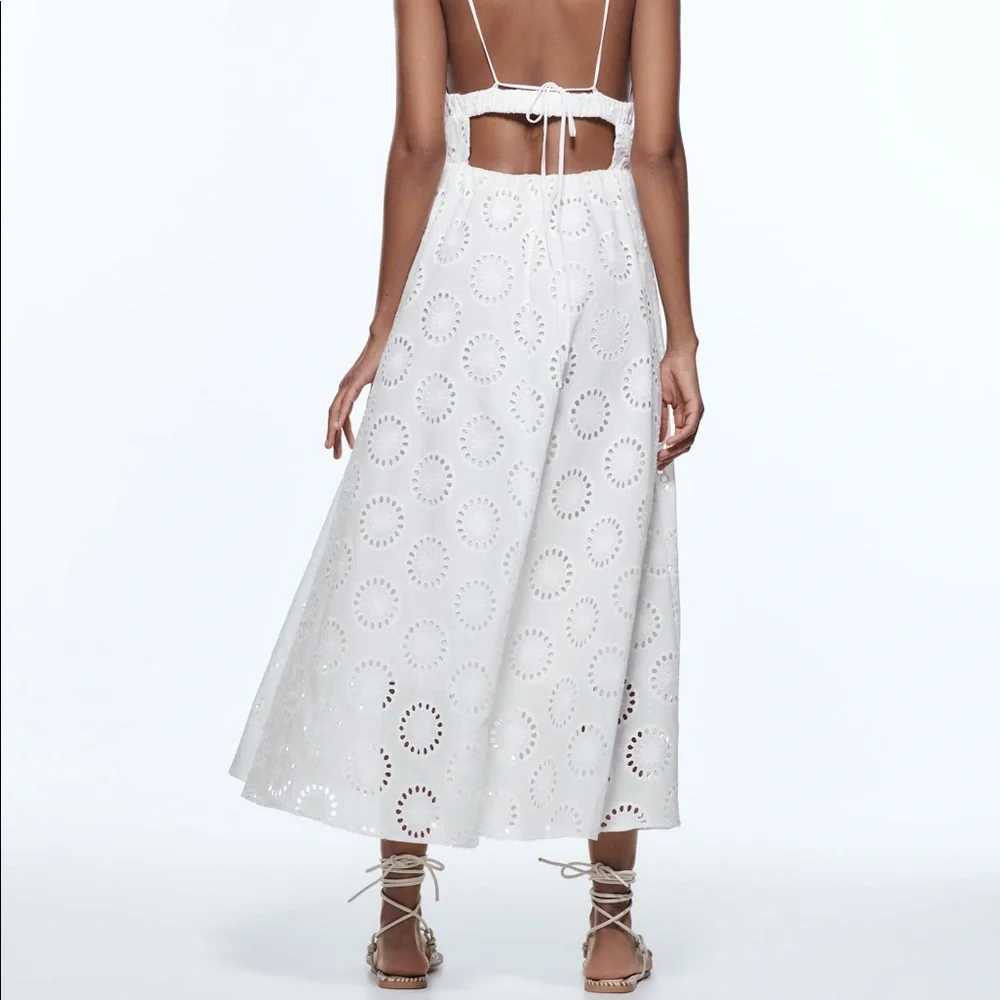 ZARA Cutwork Dress - Picture 4 of 5